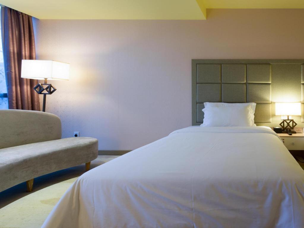 Boke Boutique Hotel Shenzhen Longgang Экстерьер фото